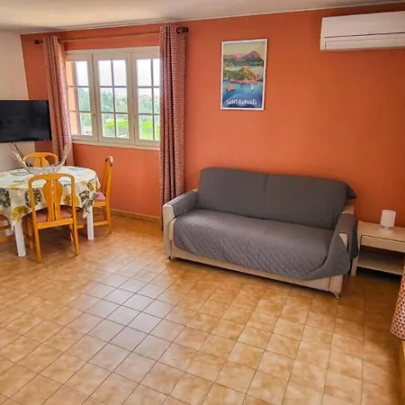 4 Guests Sea View Pool & Beaches 公寓